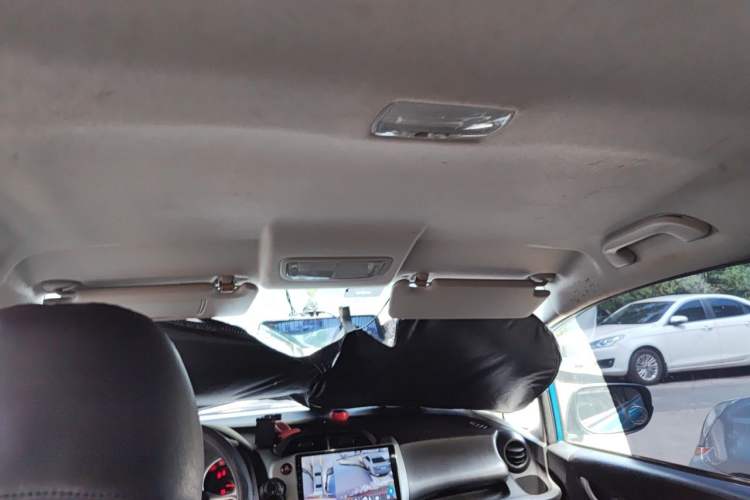 Used Honda Fit 2011 1.3L manual Comfort version Headliner