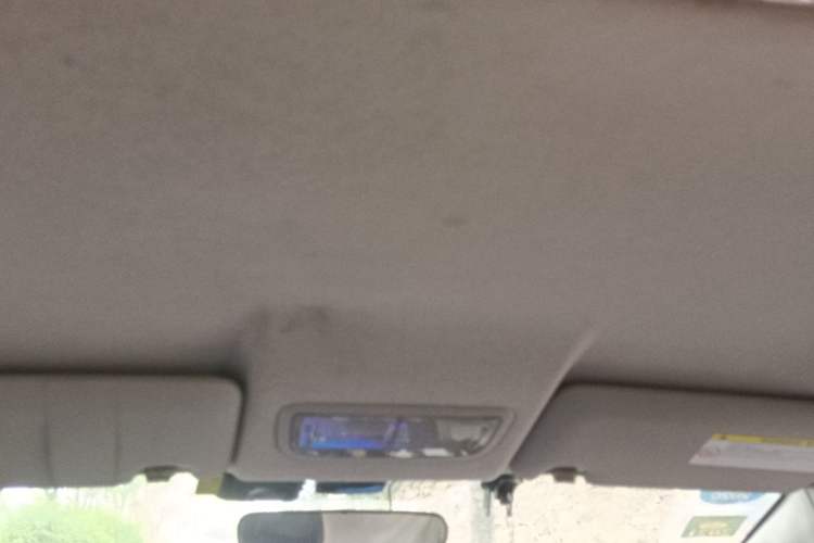 Used Honda Fit 2011 1.3L manual Comfort version Headliner