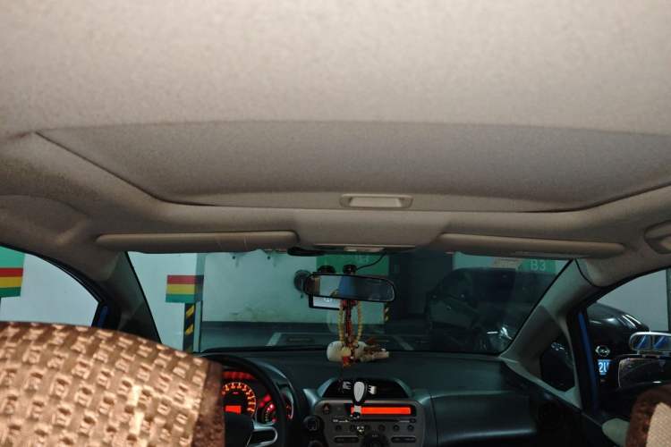 Used Honda Fit 2011 1.5L Automatic Luxury Edition Headliner