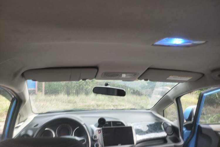Used Honda Fit 2011 1.3L manual Comfort version Headliner