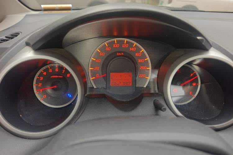 Used Honda Fit 2011 1.5L manual luxury version Instrument Cluster