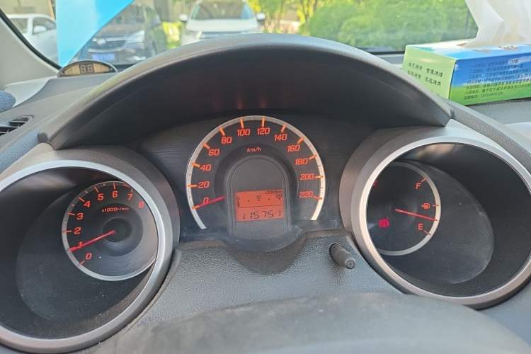Used Honda Fit 2011 1.3L automatic comfort version Instrument Cluster