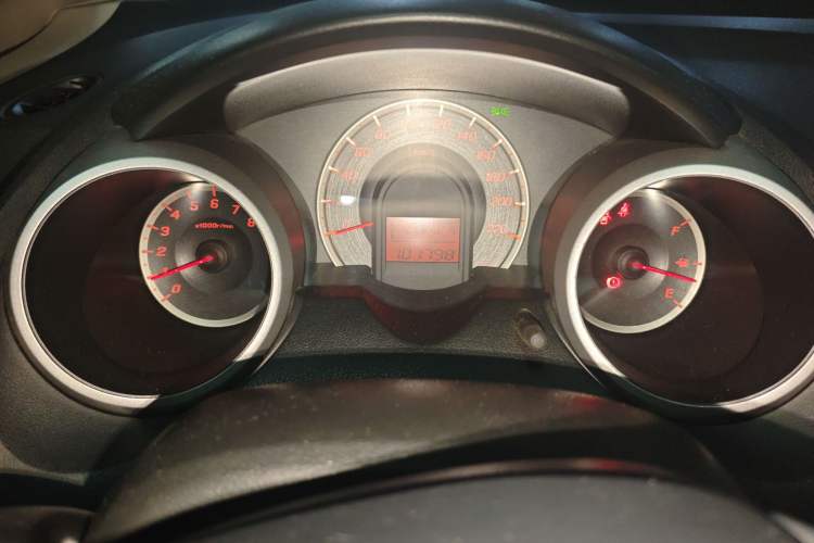 Used Honda Fit 2011 1.5L manual luxury version Instrument Cluster