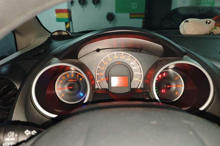 Used Honda Fit 2011 1.5L Automatic Luxury Edition Instrument Cluster