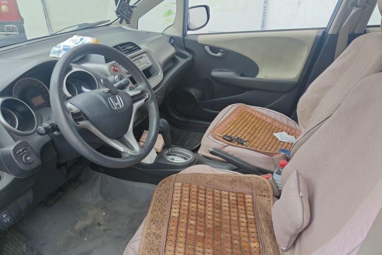 Used Honda Fit 2011 1.3L automatic comfort version Left Front Seat