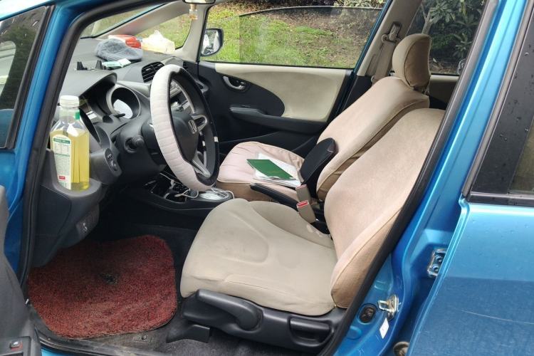 Used Honda Fit 2011 1.3L automatic comfort version Left Front Seat