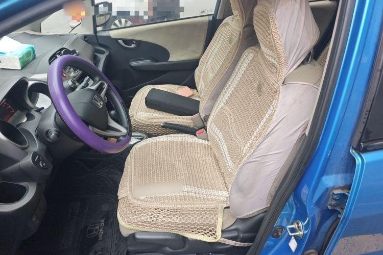 Used Honda Fit 2011 1.3L automatic comfort version Left Front Seat