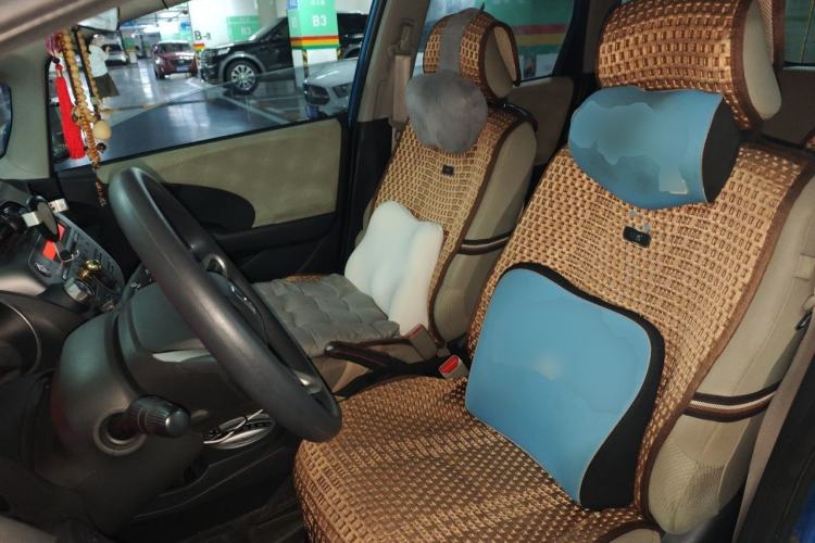 Used Honda Fit 2011 1.5L Automatic Luxury Edition Left Front Seat