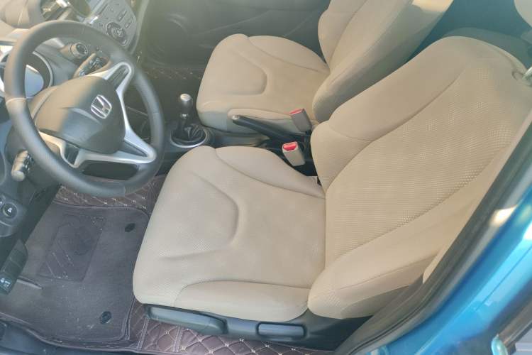 Used Honda Fit 2011 1.3L manual Comfort version Left Front Seat