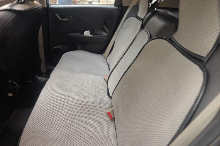 Used Honda Fit 2011 1.5L manual luxury version Left Rear Seat
