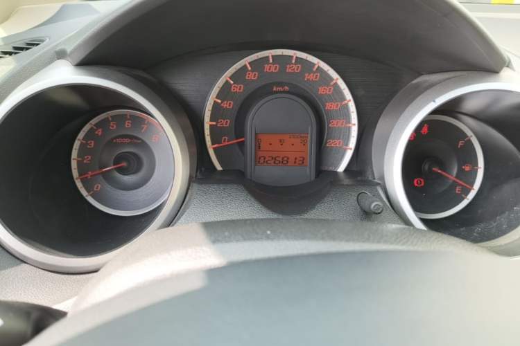 Used Honda Fit 2011 1.3L automatic comfort version Odometer Close Up