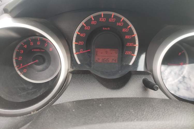 Used Honda Fit 2011 1.3L manual Comfort version Odometer Close Up