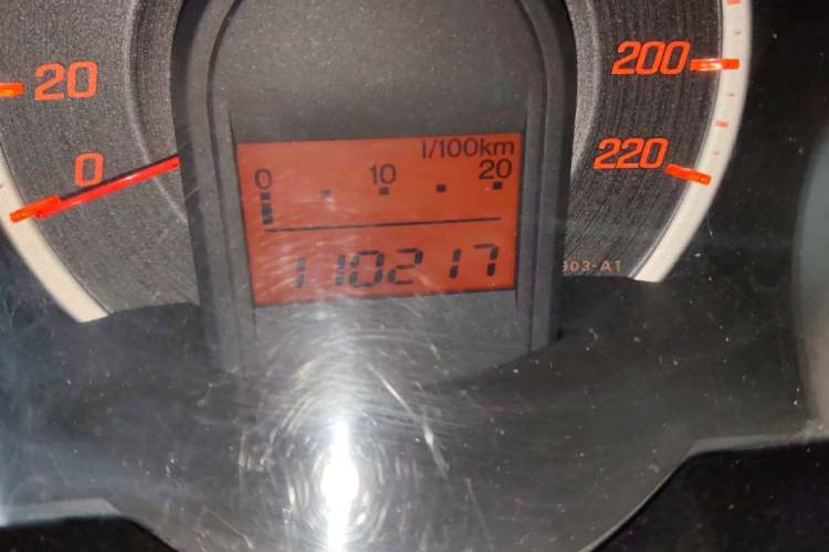 Used Honda Fit 2011 1.3L automatic comfort version Odometer Close Up
