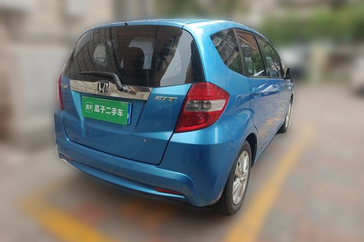 Used Honda Fit 2011 1.5L manual luxury version Rear Right 45 Deg