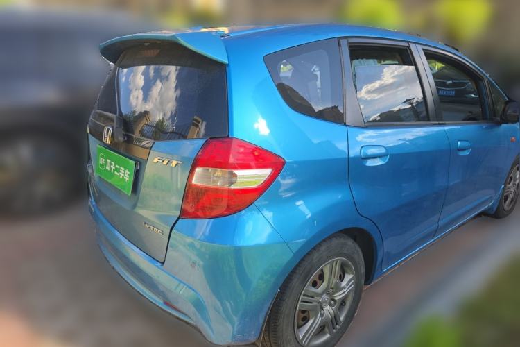 Used Honda Fit 2011 1.3L automatic comfort version Rear Right 45 Deg