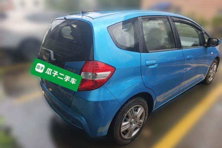 Used Honda Fit 2011 1.3L automatic comfort version Rear Right 45 Deg
