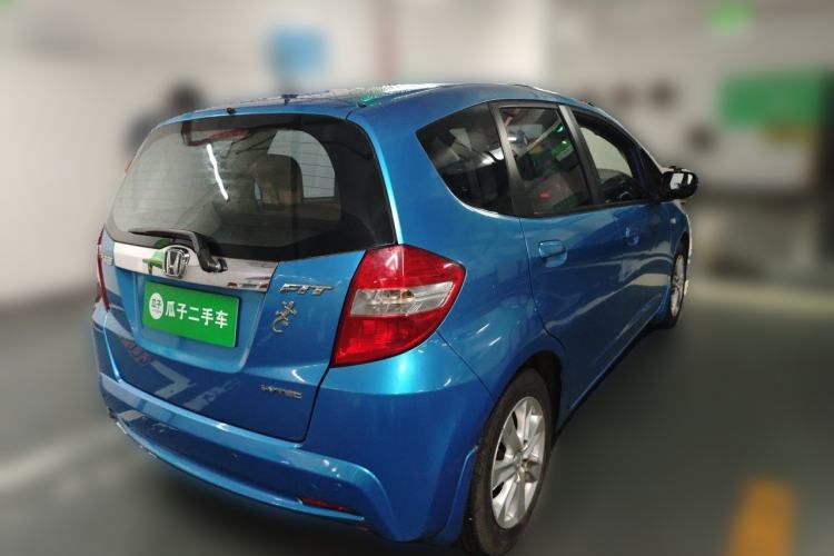 Used Honda Fit 2011 1.5L Automatic Luxury Edition Rear Right 45 Deg