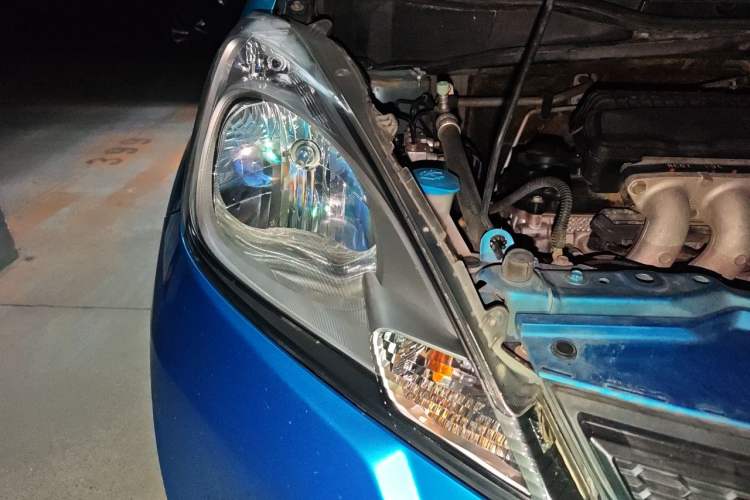 Used Honda Fit 2011 1.3L automatic comfort version Right Front Headlight