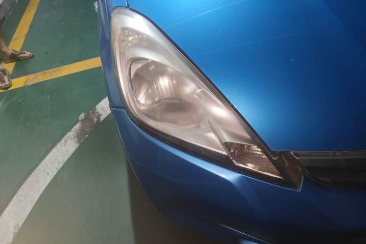 Used Honda Fit 2011 1.5L Automatic Luxury Edition Right Front Headlight