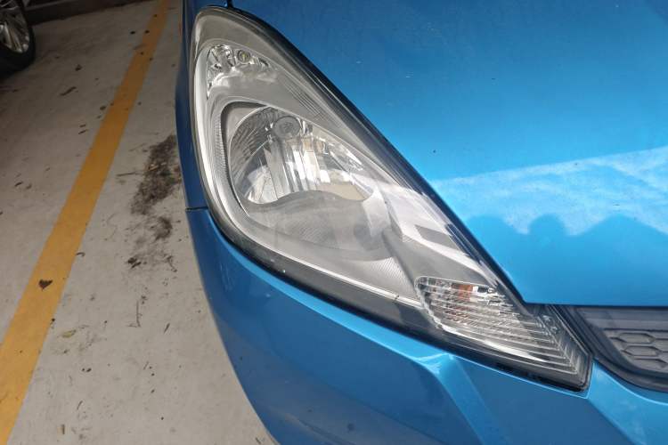 Used Honda Fit 2011 1.3L manual Comfort version Right Front Headlight