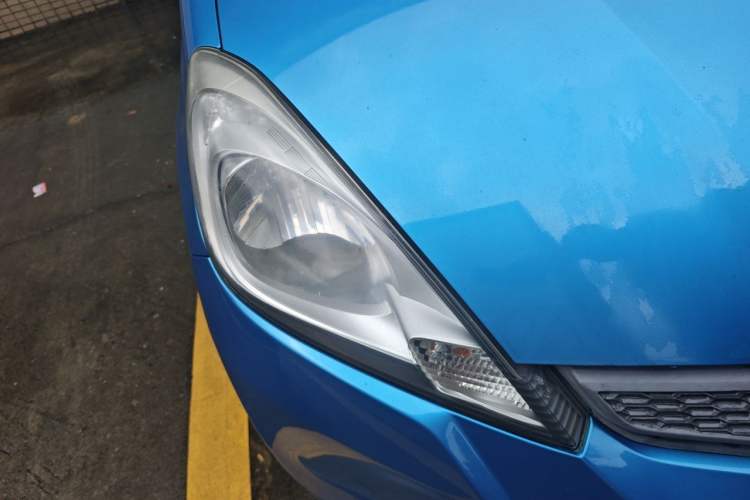 Used Honda Fit 2011 1.3L automatic comfort version Right Front Headlight