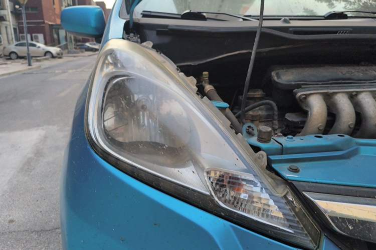 Used Honda Fit 2011 1.5L Automatic Luxury Edition Right Front Headlight