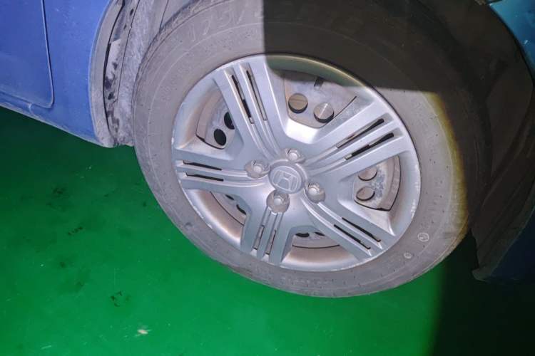 Used Honda Fit 2011 1.3L manual Comfort version Right Front Wheel Hub