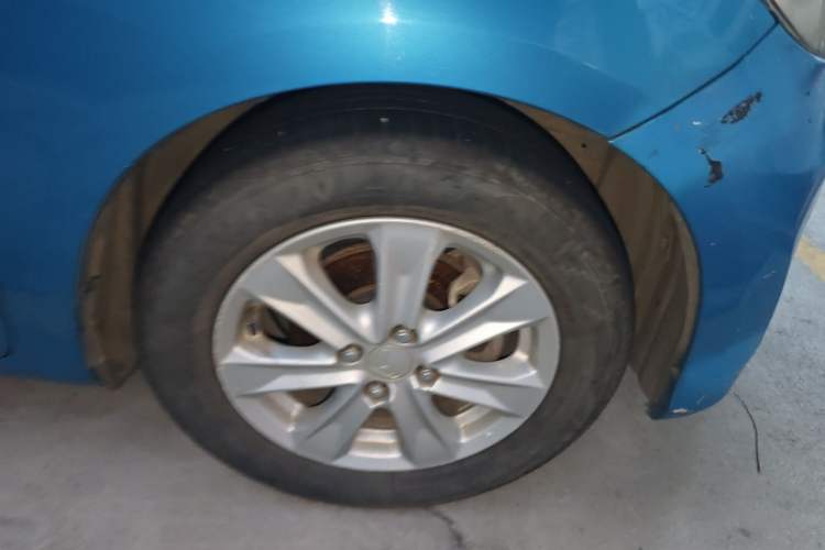 Used Honda Fit 2011 1.3L manual Comfort version Right Front Wheel Hub