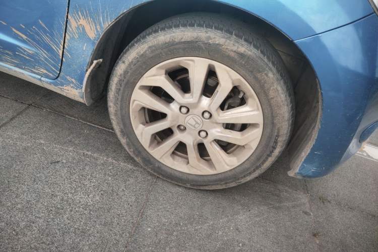 Used Honda Fit 2011 1.3L manual Comfort version Right Front Wheel Hub