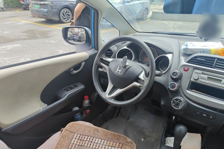 Used Honda Fit 2011 1.3L automatic comfort version Steering Wheel