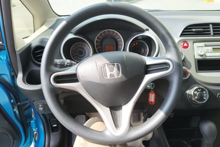 Used Honda Fit 2011 1.3L automatic comfort version Steering Wheel