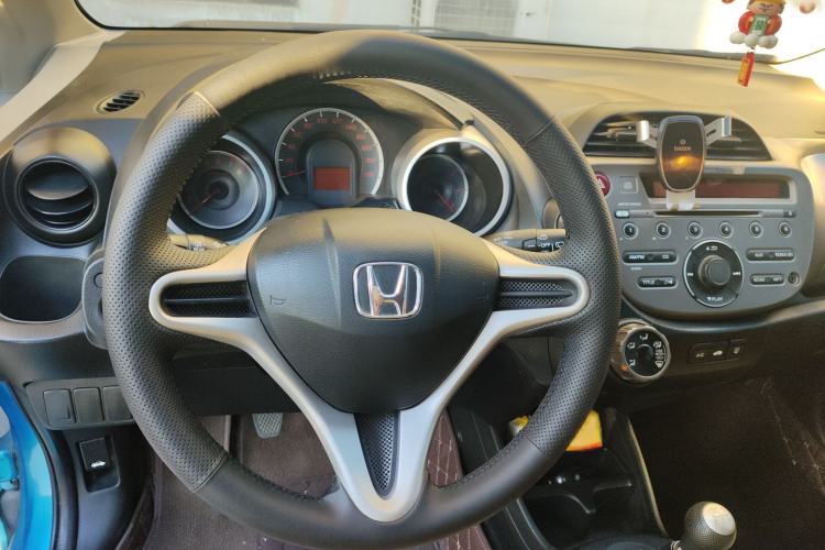 Used Honda Fit 2011 1.3L manual Comfort version Steering Wheel
