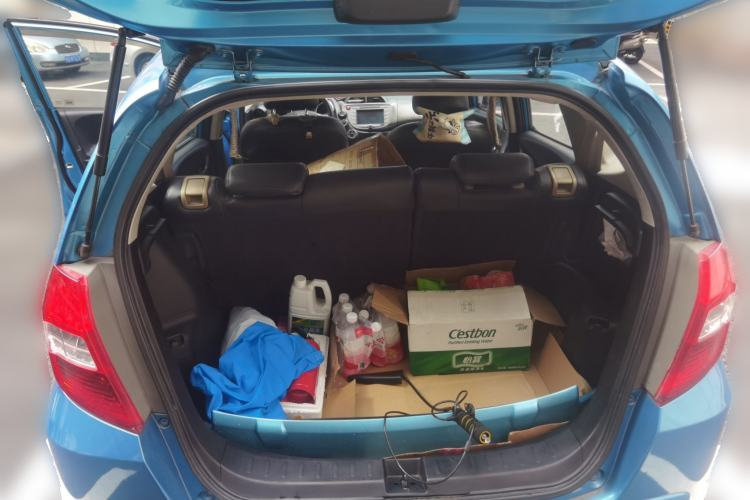 Used Honda Fit 2011 1.3L automatic comfort version Trunk