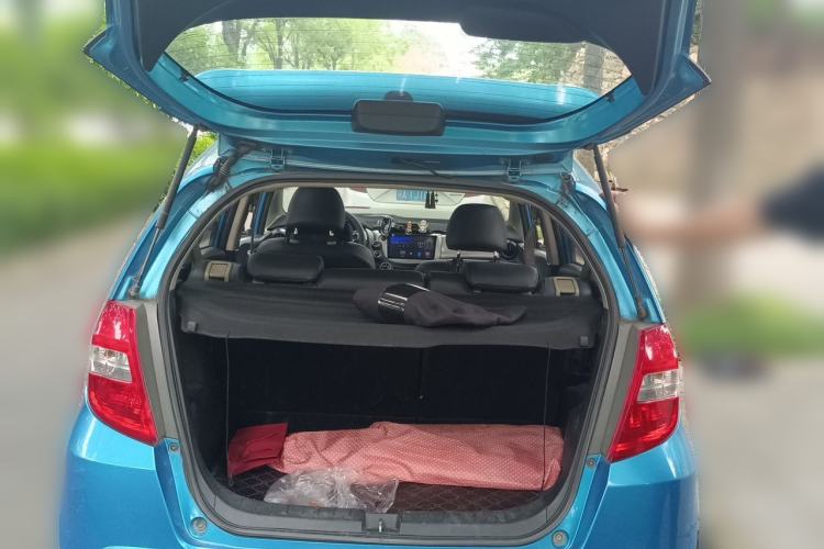 Used Honda Fit 2011 1.3L manual Comfort version Trunk