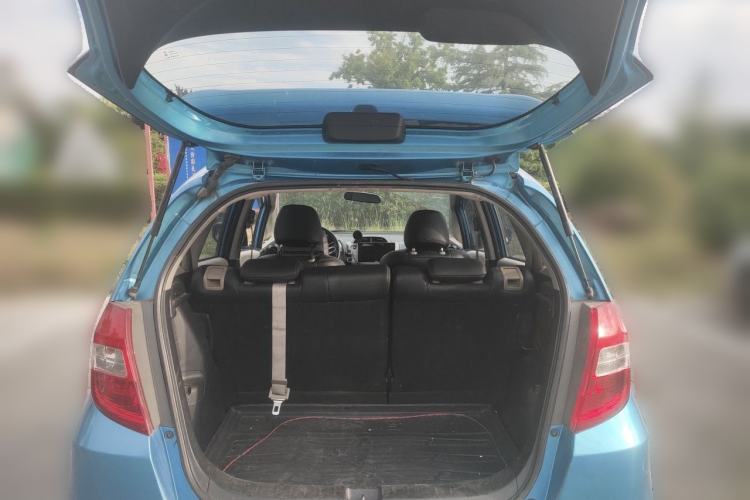 Used Honda Fit 2011 1.3L manual Comfort version Trunk