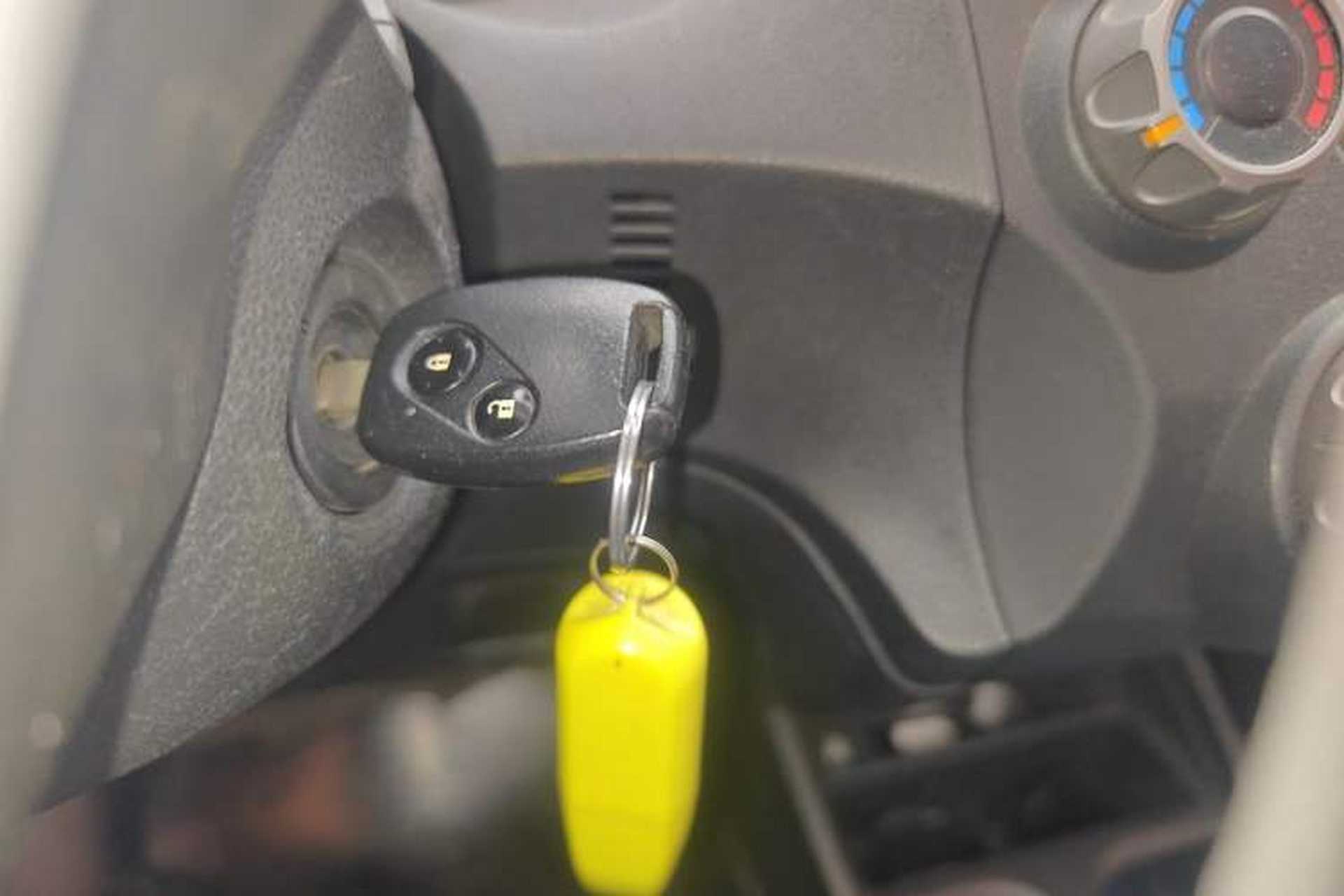 Used Honda Fit 2011 1.5L manual luxury version Vehicle Key