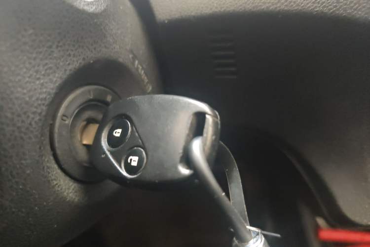 Used Honda Fit 2011 1.3L manual Comfort version Vehicle Key