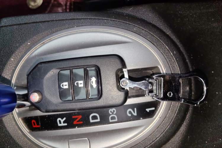 Used Honda Fit 2011 1.3L automatic comfort version Vehicle Key
