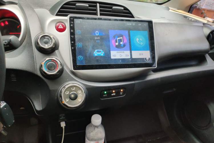 Used Honda Fit 2011 1.3L manual Comfort version Audio And AC Panel