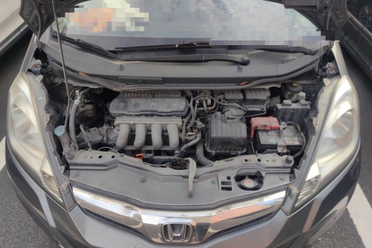 Used Honda Fit 2011 1.5L Automatic Luxury Edition Engine Bay
