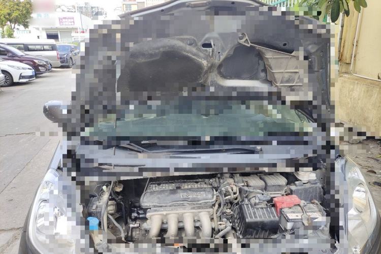 Used Honda Fit 2011 1.3L automatic comfort version Engine Bay