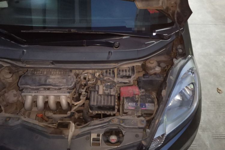 Used Honda Fit 2011 1.3L manual Comfort version Engine Bay Left