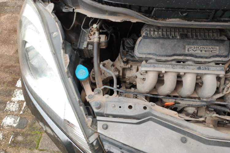 Used Honda Fit 2011 1.3L manual Comfort version Engine Bay Right