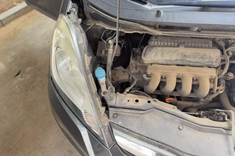 Used Honda Fit 2011 1.3L manual Comfort version Engine Bay Right