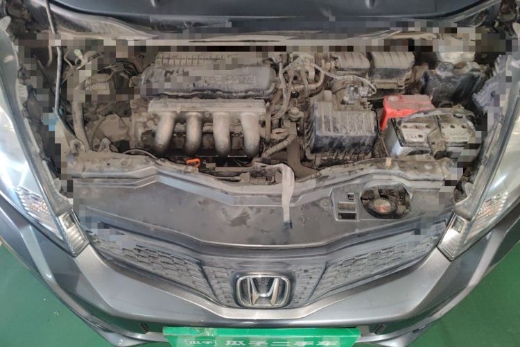 Used Honda Fit 2011 1.3L automatic comfort version Engine Bay