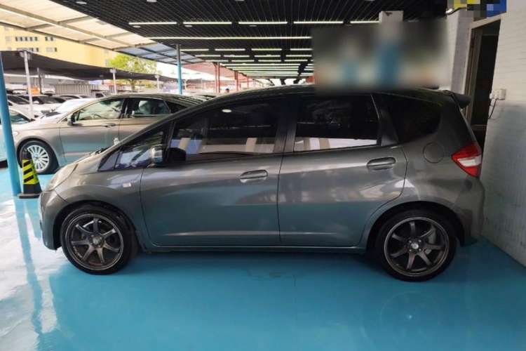 Used Honda Fit 2011 1.3L manual Comfort version Exterior 3