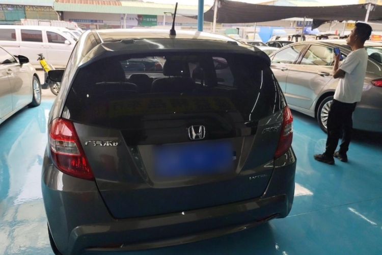 Used Honda Fit 2011 1.3L manual Comfort version Exterior 4