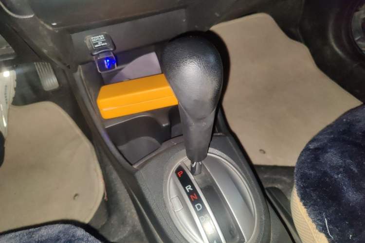 Used Honda Fit 2011 1.3L automatic comfort version Gear Lever