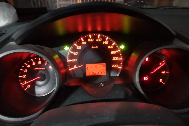 Used Honda Fit 2011 1.3L manual Comfort version Instrument Cluster