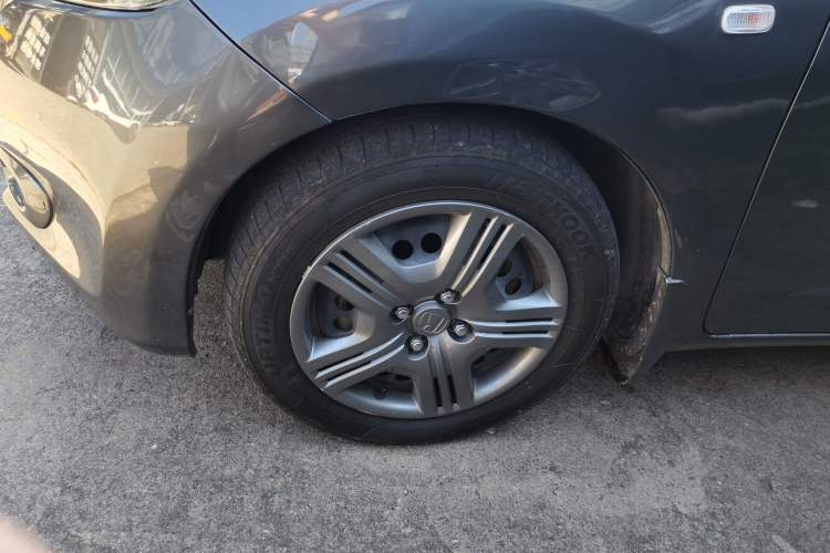 Used Honda Fit 2011 1.3L manual Comfort version Left Front Wheel Hub